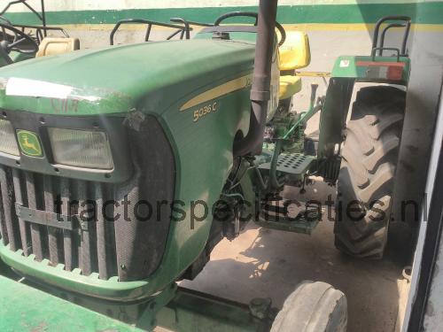 John Deere 5036C beoordelingen en specificaties