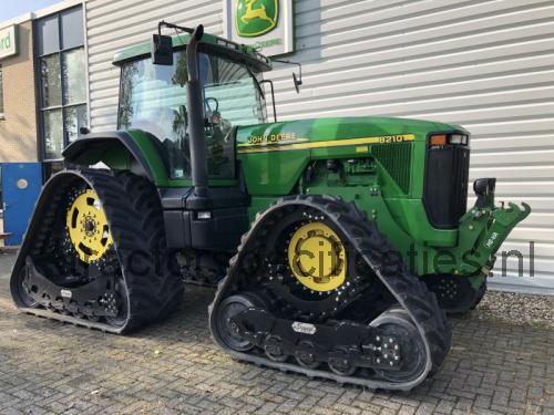 John Deere 8210 specificaties