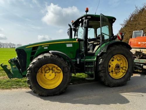 John Deere 8245 specificaties