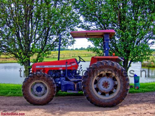 Massey Ferguson 492 specificaties